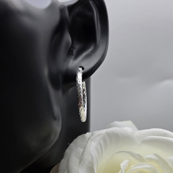 ❤️ Diamond Cut Hoop STERLING SILVER Earrings - Picture 2 of 3